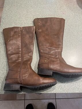 Brown Riding Boots Size 9.5 wide calf Lifestride